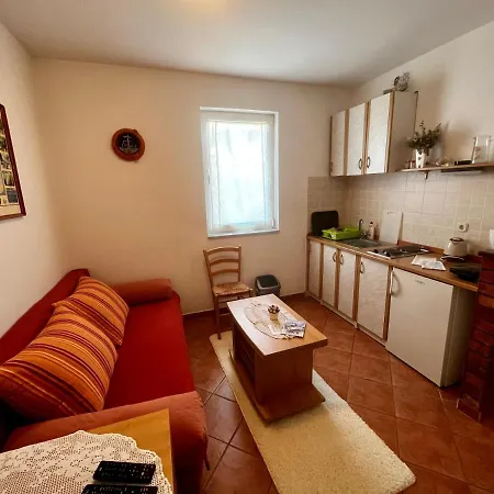 Apartment Maricic *