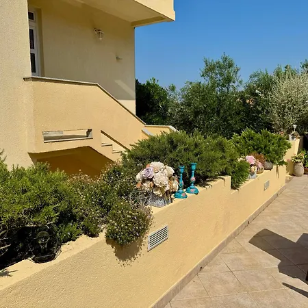 Maricic Apartment