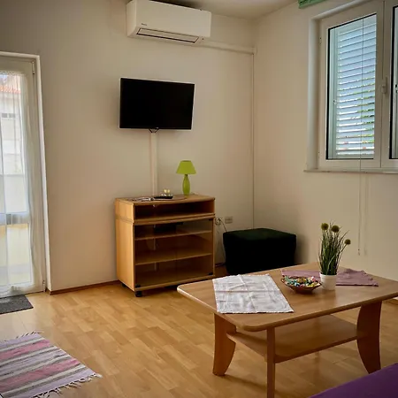 Maricic Apartment